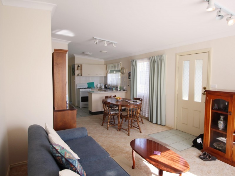 42/33 Karalta Road Greenlife Village, Erina NSW 2250