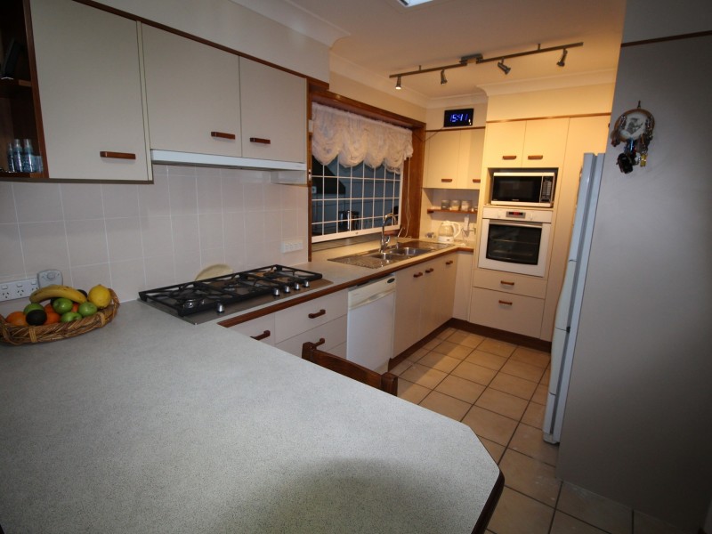 17 Verden Close, Green Point NSW 2251
