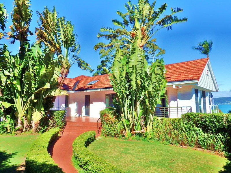 295 Avoca Drive, Green Point NSW 2251