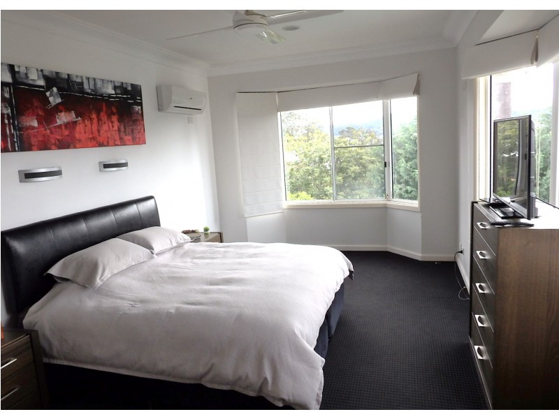 295 Avoca Drive, Green Point NSW 2251