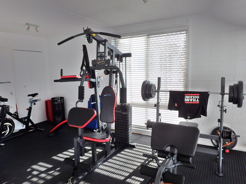 295 Avoca Drive, Green Point NSW 2251