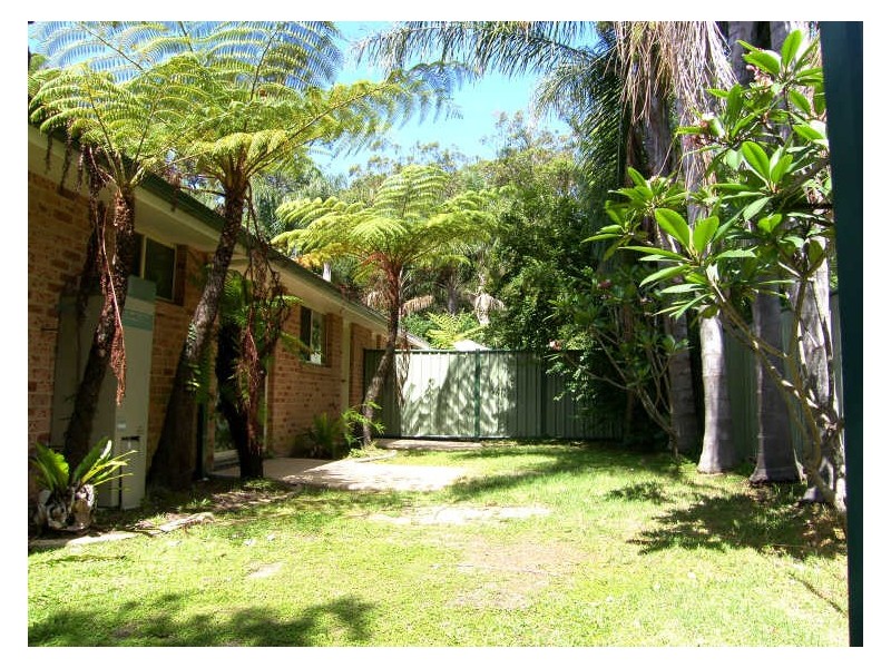 8/3 Teal Close, Green Point NSW 2251