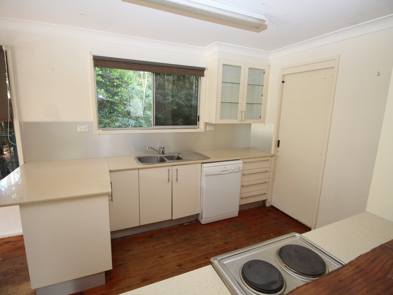 15 Koorabel Ave, Copacabana NSW 2251