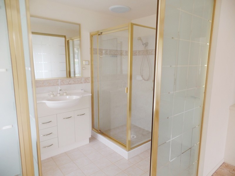 57 Thames Drive, Erina NSW 2250