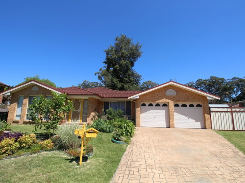 2 Sandpiper Place, Green Point NSW 2251