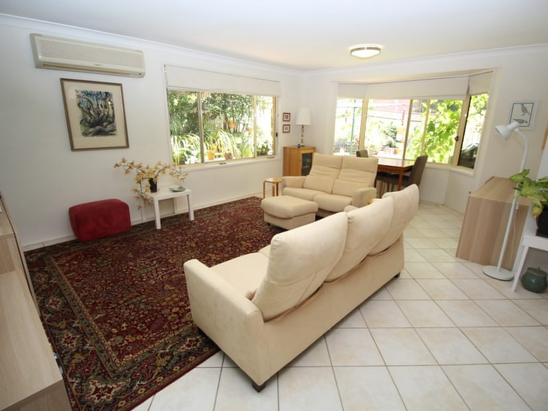 2 Sandpiper Place, Green Point NSW 2251