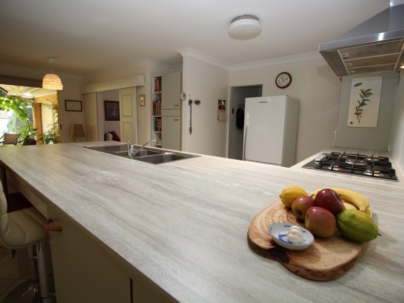 2 Sandpiper Place, Green Point NSW 2251