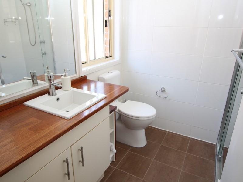 2 Sandpiper Place, Green Point NSW 2251