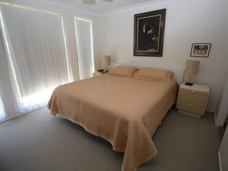 2 Sandpiper Place, Green Point NSW 2251