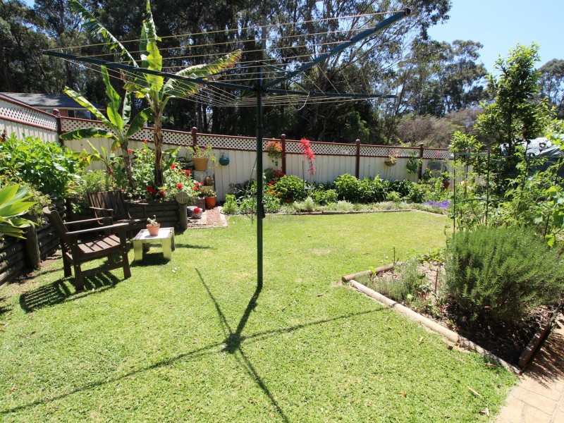 2 Sandpiper Place, Green Point NSW 2251