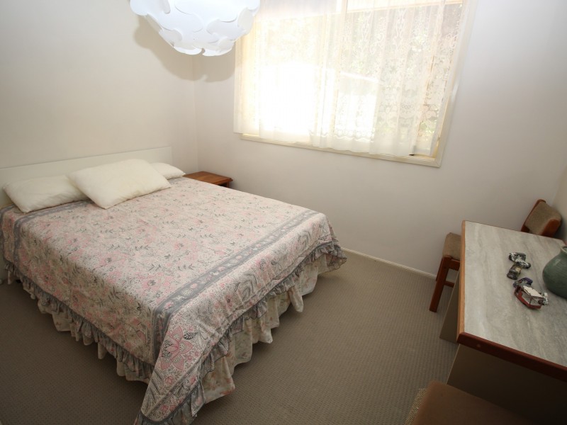 2 Sandpiper Place, Green Point NSW 2251