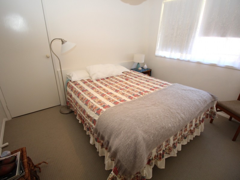 2 Sandpiper Place, Green Point NSW 2251