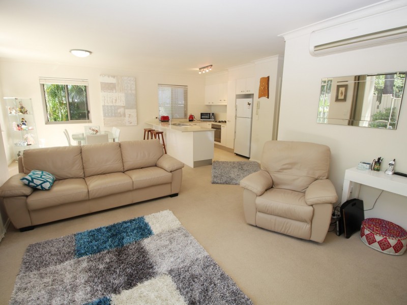 5/11 Jennie Cox Close, Erina NSW 2250
