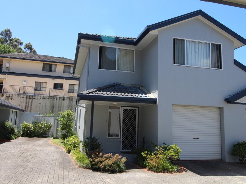 Villa 6/50-52 Karalta Road, Erina NSW 2250