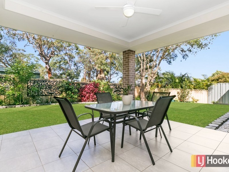 6 Belshaw Place, Bateau Bay NSW 2261