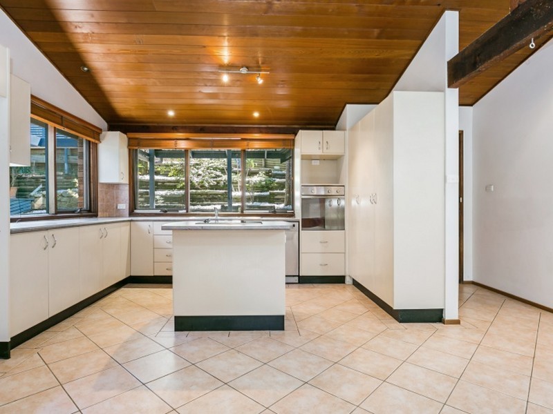 7 Derwyn Close, North Gosford NSW 2250