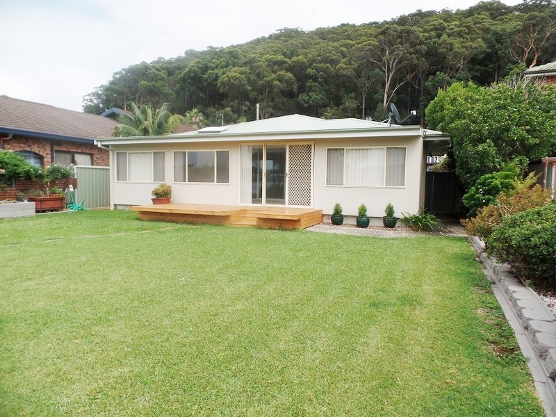 92 Broadwater Drive, Saratoga NSW 2251