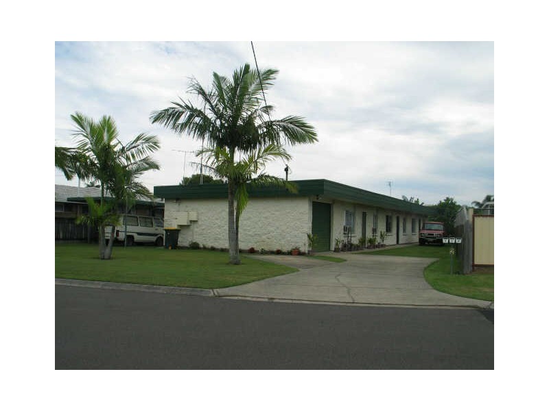 2/2 Wright Street, Maroochydore QLD 4558