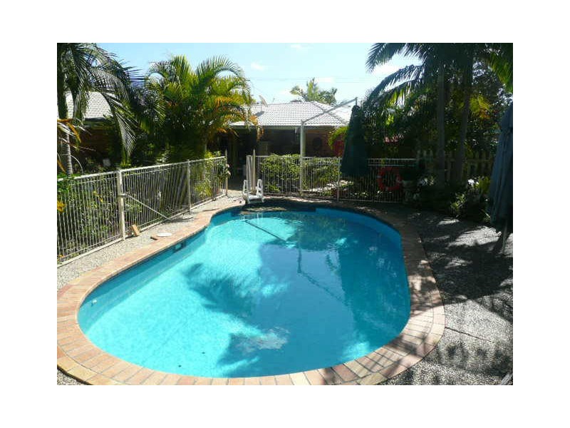27 Cypress Street, Kuluin QLD 4558