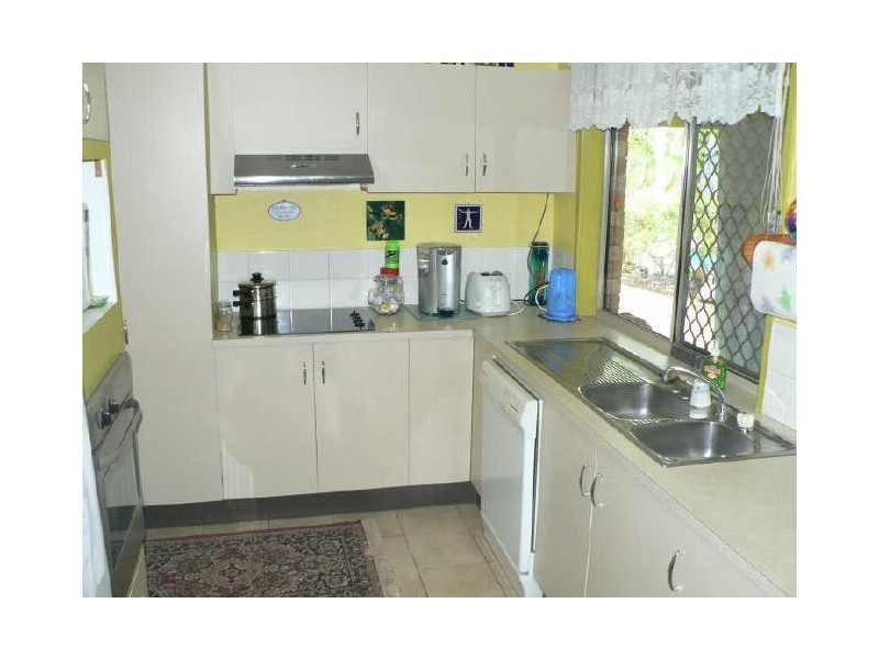 27 Cypress Street, Kuluin QLD 4558