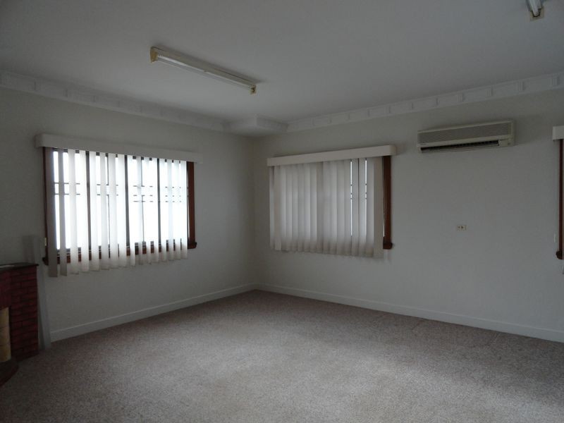 27 Anzac Ave, Maroochydore QLD 4558