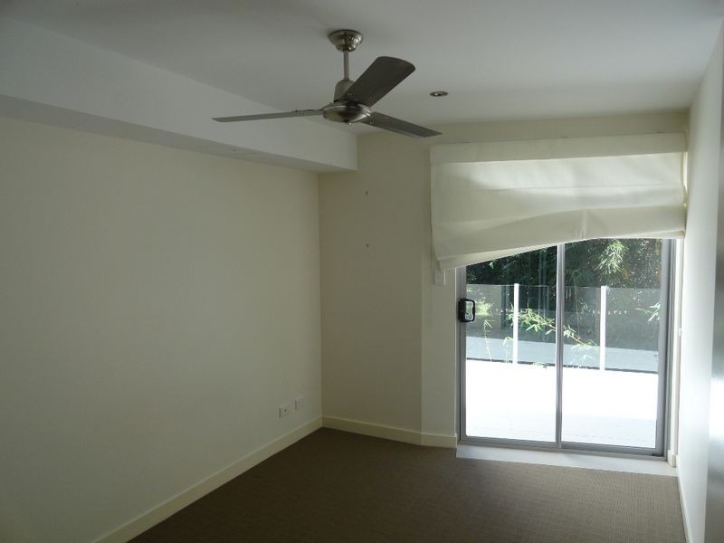 2/8 Leo Crescent, Alexandra Headland QLD 4572