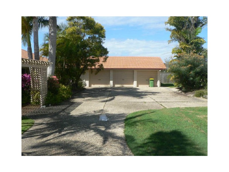 6 Greenvale Court, Little Mountain QLD 4551