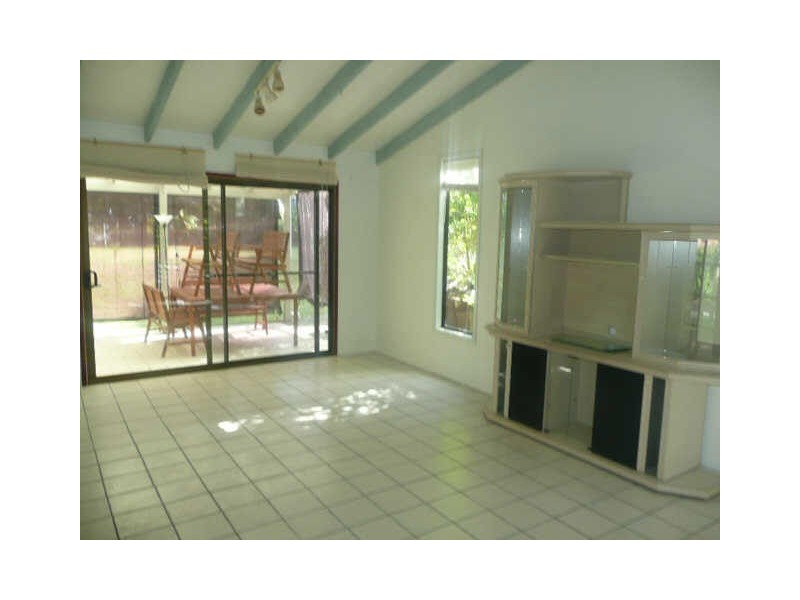 17 Cadagi Court, Kuluin QLD 4558