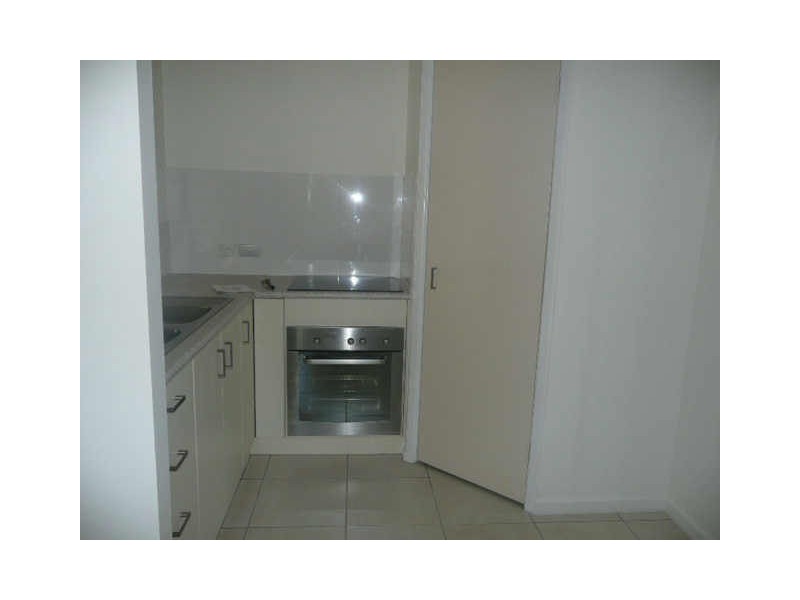 1/1 Kowonga Street, Pacific Paradise QLD 4564