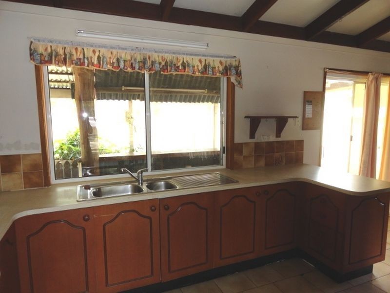 6 Elkhorn St, Kuluin QLD 4558