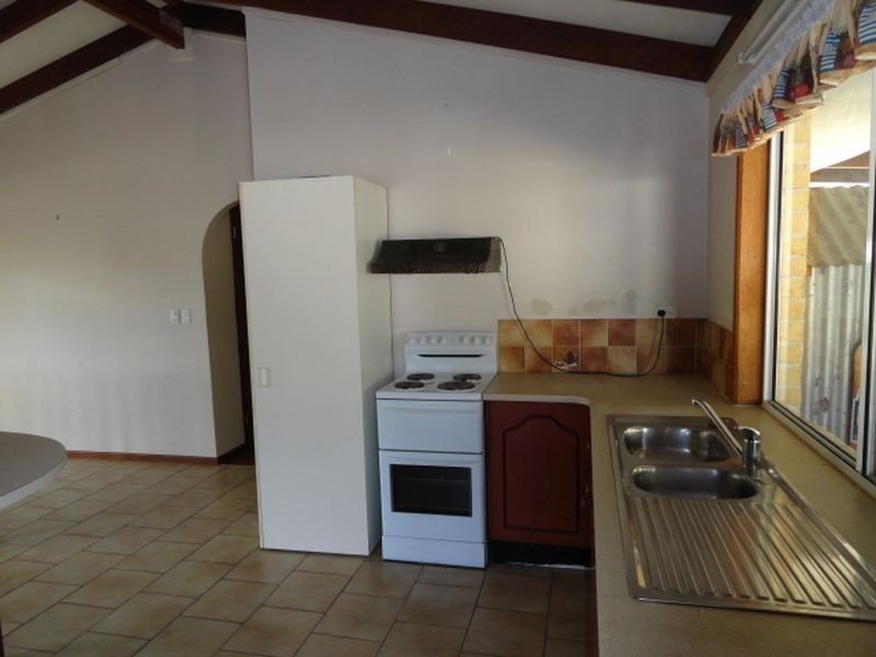 6 Elkhorn St, Kuluin QLD 4558