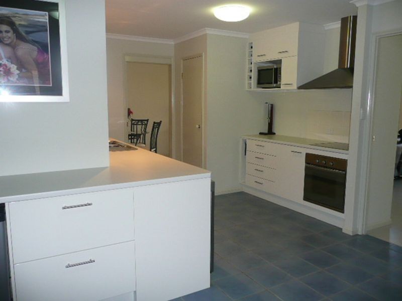 93 Elkhorn St, Kuluin QLD 4558