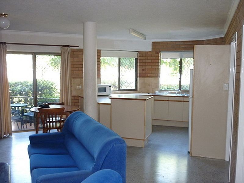 1/77 Bradman Avenue, Maroochydore QLD 4558