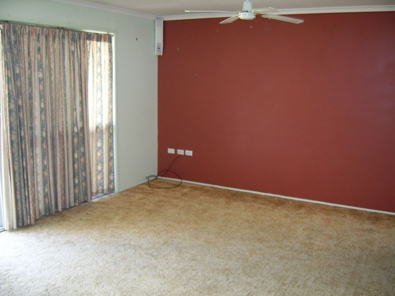 16 Pinaroo St, Battery Hill QLD 4551