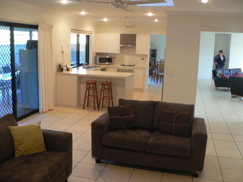 5 Baltimore Pl, Kuluin QLD 4558