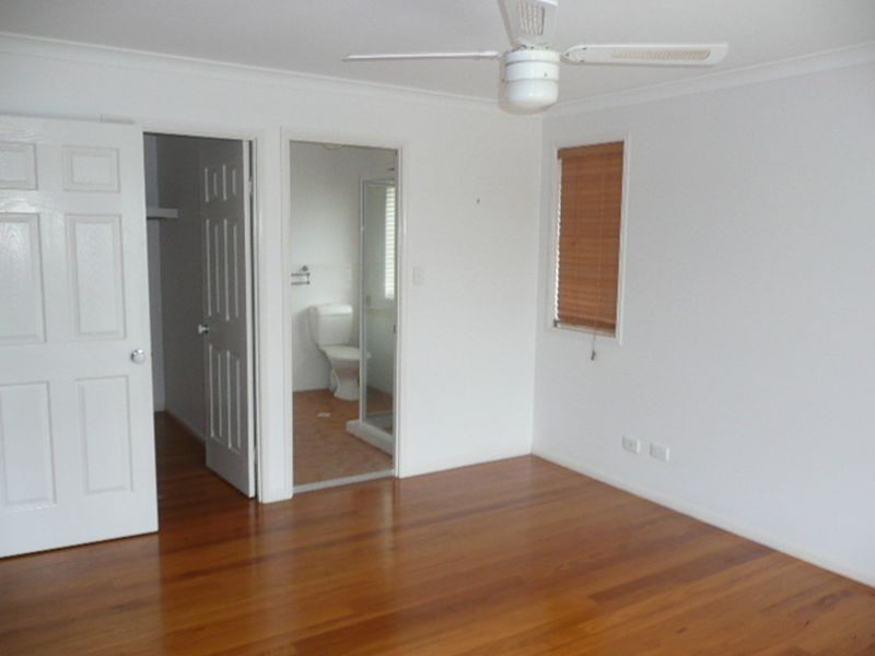 300 Main Road, Kuluin QLD 4558