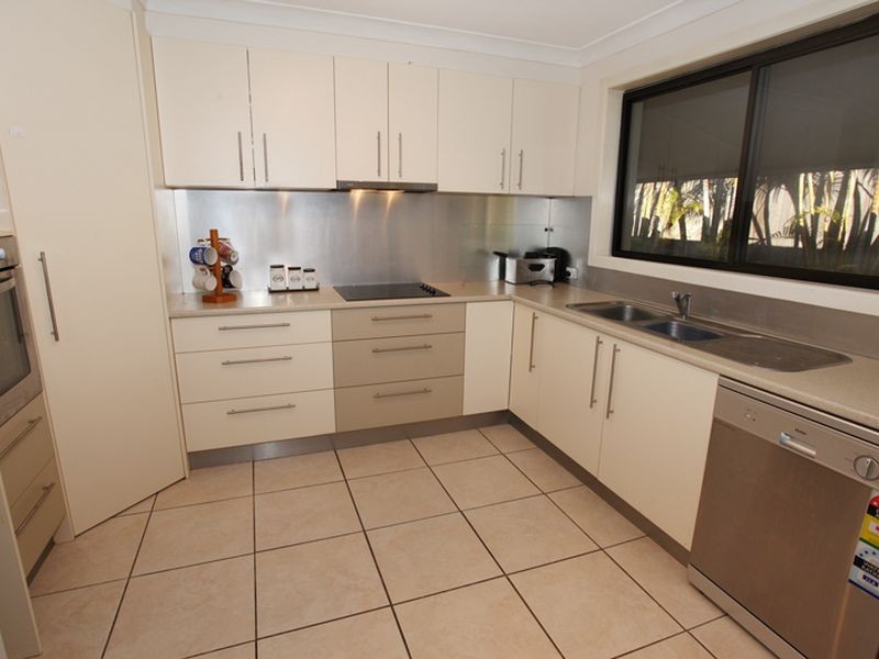 11 Melaleuca St, Kuluin QLD 4558