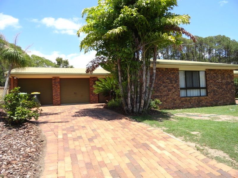 4 Dotterell Dr, Bli Bli QLD 4560