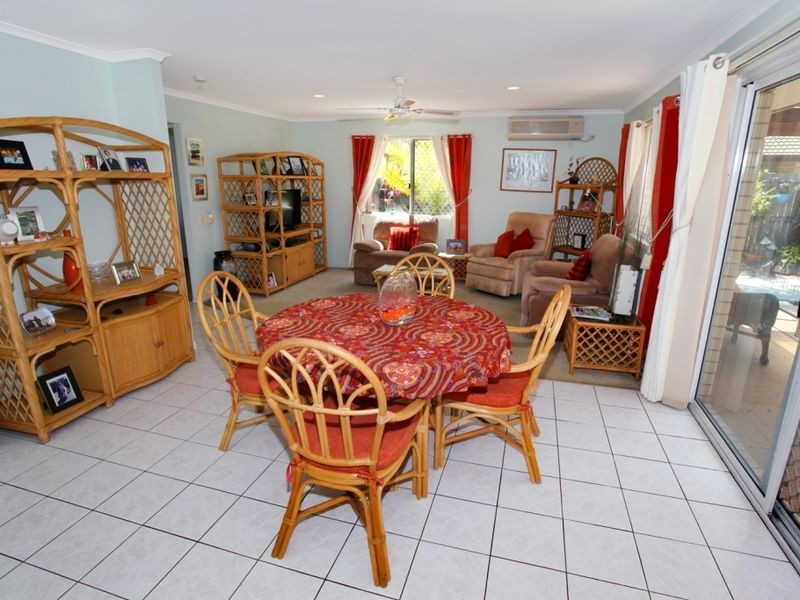 1/16 Maroochy Waters Dr, Maroochydore QLD 4558