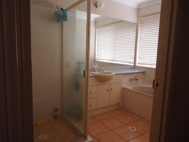 93 Albany St, Sippy Downs QLD 4556