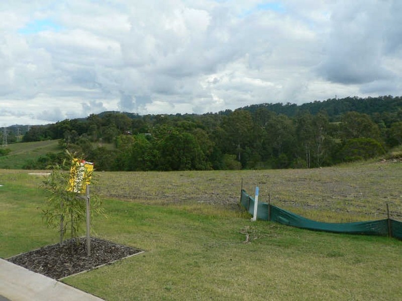 213 Nambour Mapleton Rd, Nambour QLD 4560