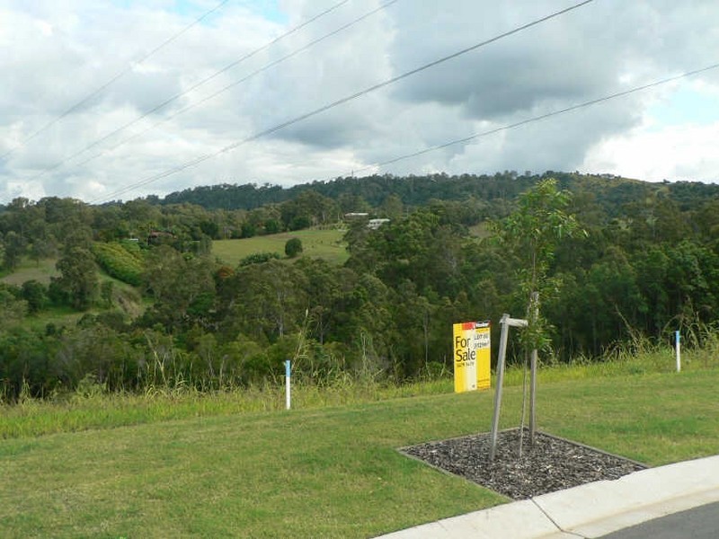 213 Nambour Mapleton Rd, Nambour QLD 4560