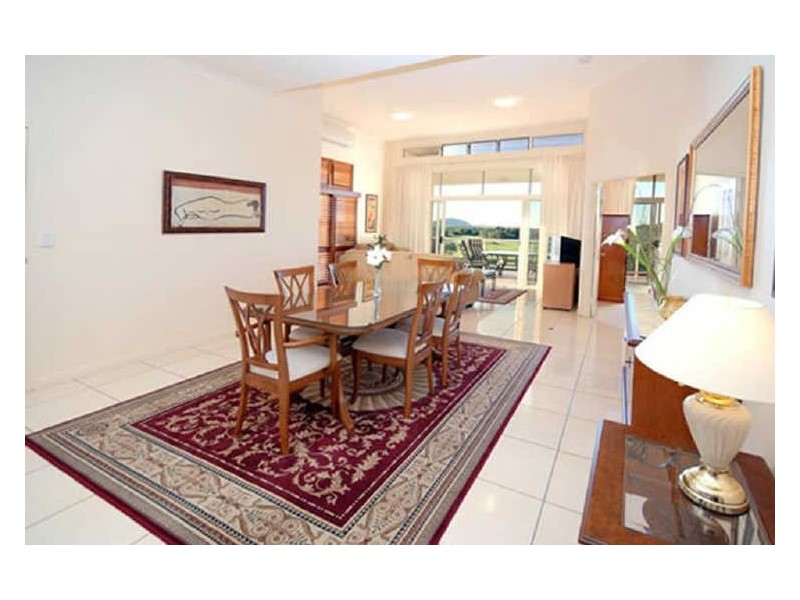 42/179 Ocean Dr, Twin Waters QLD 4564