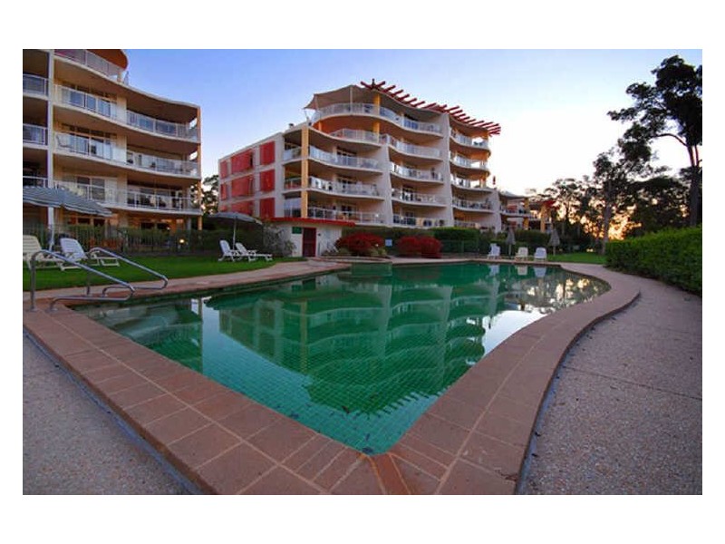 42/179 Ocean Dr, Twin Waters QLD 4564