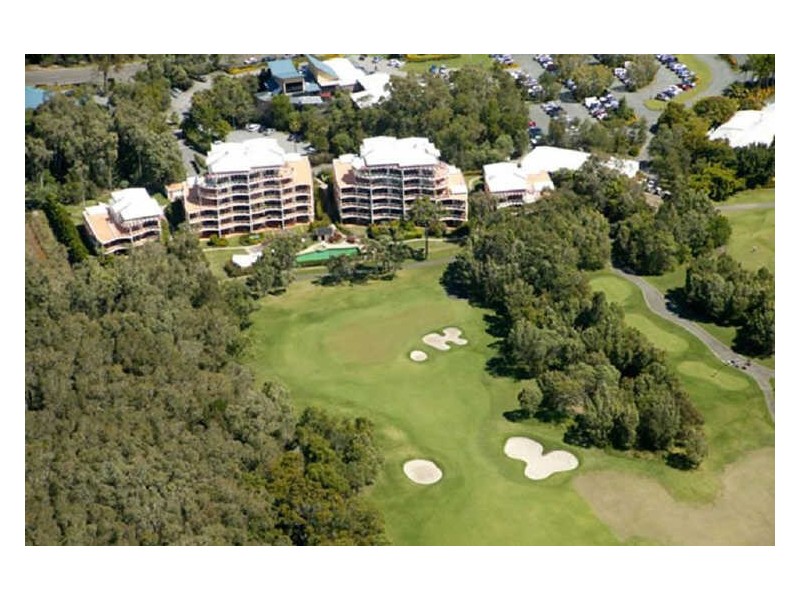 42/179 Ocean Dr, Twin Waters QLD 4564