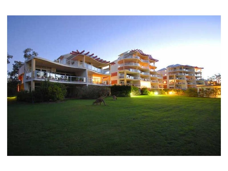 42/179 Ocean Dr, Twin Waters QLD 4564