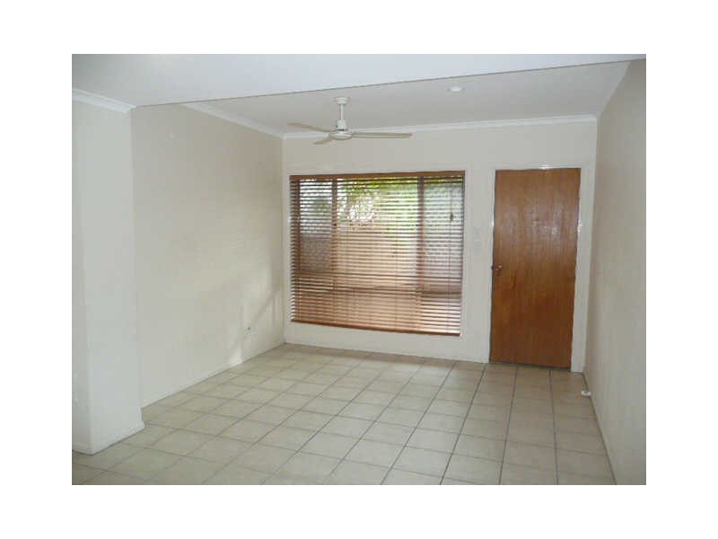 1/10 Mungar St, Maroochydore QLD 4558