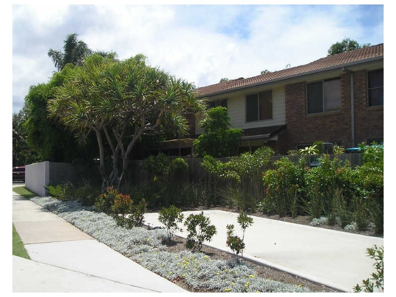 1/10 Mungar St, Maroochydore QLD 4558