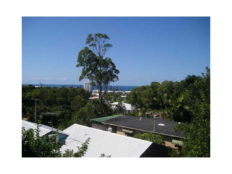 7 Yakola Parade, Alexandra Headland QLD 4572