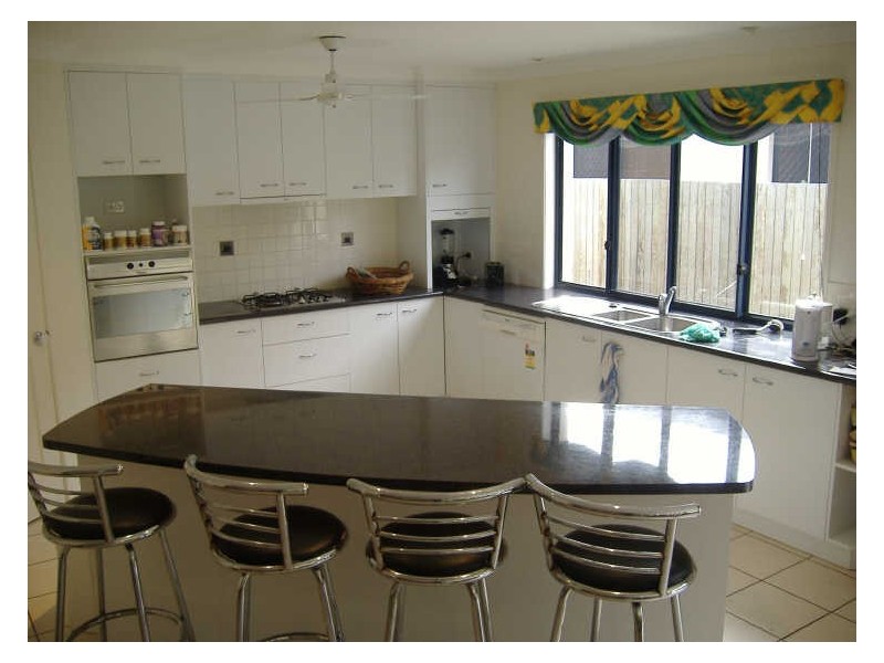 10 Tassel Pl, Twin Waters QLD 4564